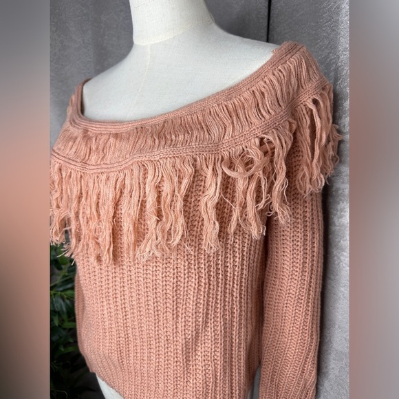 NWT Lulus Sew Prepared Dusty Rose Fringe Knit Off Shoulder Sweater Sz S - Picture 5 of 11